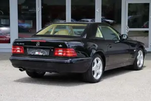 Mercedes-Benz SL 320 3.2 V6 / NAPPA-HELIOS / Verdeck schwarz Bild 2