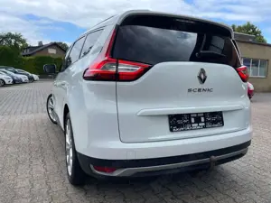 Renault Grand Scenic /7 SITZER/AHK/Navi Bild 4