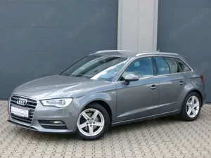 Audi A3 Sportback S-line Sportpaket Bi-Xenon PDC Navi