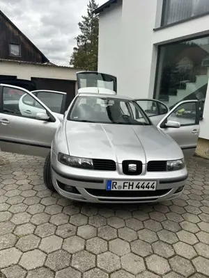 SEAT Leon 1.6 16V - TÜV Neu