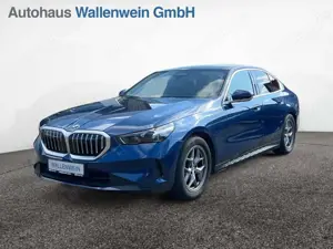 BMW 520 d xDrive Aut., Panoramadach, AHK, 360° Kamera