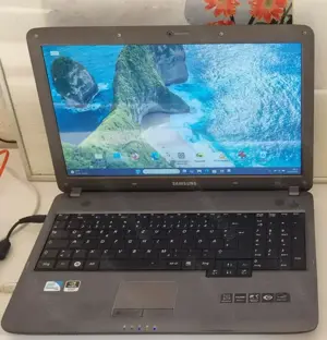 Samsung R530, 4GB RAM, 120GB SSD,Windows 11 Pro