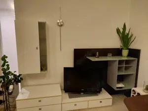 Schöne, moderne Wohnwand 