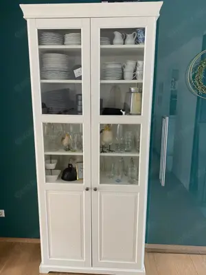  Ikea LIATORP Vitrine für Geschirr Bücher in weiß  mit Glastüren -neuwertig-