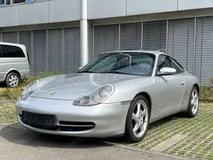 Porsche 996 Carrera 4 Coupé 3,4L*Navi*Automatik*S-Dach*