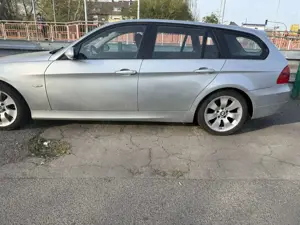 BMW 318 318d Bild 1