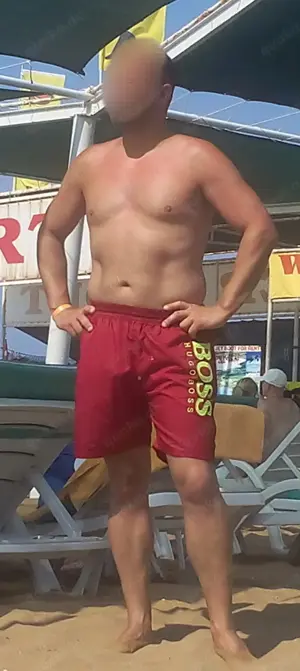 Welche vernachlässigte oder einsame Frau sucht Spaß zu zweit  Bild 3