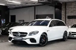 Mercedes-Benz E 63 AMG E63T S AMG 4Matic|PERFORMANCE SITZE|KERAMIK|VOLL