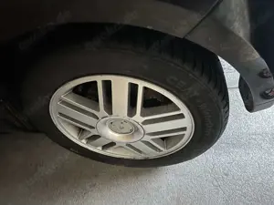 Ford Focus 2.0 16V Ghia Bild 3