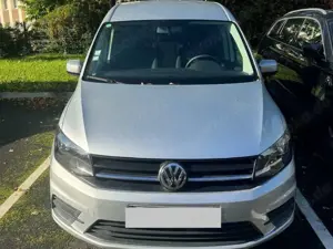 Volkswagen Caddy Maxi Trendline BMT Rollstuhl