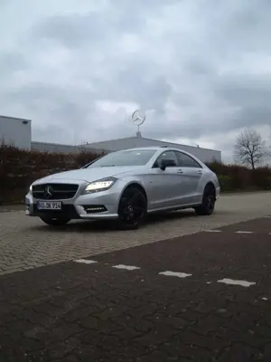 Mercedes-Benz CLS 350 CDI DPF 4Matic BlueEFFICIENCY 7G-TRONIC