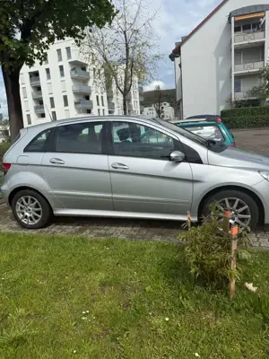 Mercedes-Benz B 200 B-Klasse Autotronic Bild 4