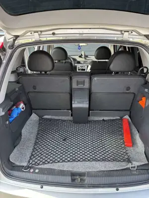 Opel Meriva 1.6 16V Cosmo Bild 4