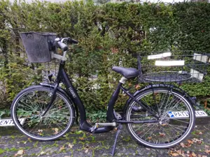 Ihr Lieblings- Fahrrad im Frühjahr im sonnigen Erlangen