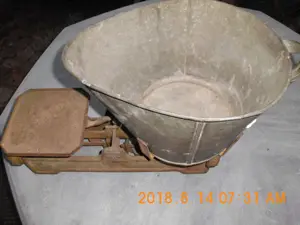 Waage alt 10 Kg von Soehnle mit großer Schütte Bild 3
