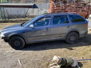 Skoda Octavia Skoda Octavia Scout 4x4 / Unfallwagen/ Motor läuf
