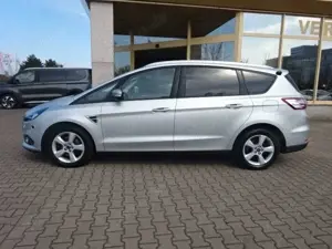 Ford S-Max 190PS Autm. Business Navi LED SHZ Bild 3