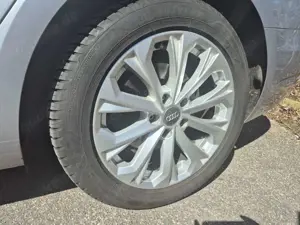 Audi A4 A4 Avant Avant 2.0 TFSI ultra S tronic design Bild 5