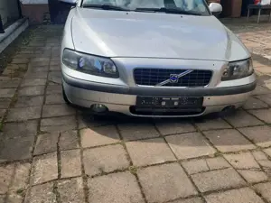 Volvo S60 2.4 Comfort Bild 4