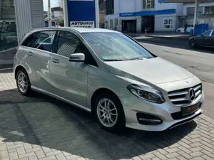 Mercedes-Benz B 200 d Urban Style Edition Automatik Navi KeyGo