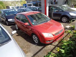 Ford Focus Style DIESEL  TÜV 11-2027 Bild 5