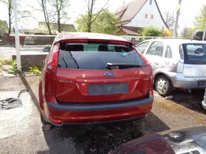 Ford Focus Style DIESEL  TÜV 11-2027 Bild 4