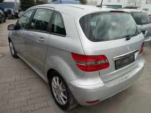 Mercedes-Benz B 180 Elegance HU  AU Neu! Bild 4