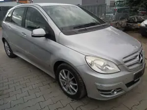 Mercedes-Benz B 180 Elegance HU  AU Neu! Bild 2