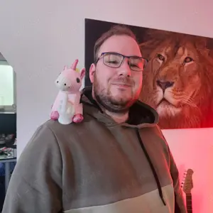 Junger Mann sucht Freundin