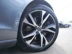 Volvo S60 B5 Plus PDC SHZ KAMERA NAVI BW ACC LED Bild 5