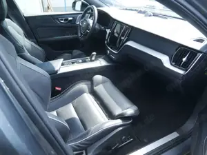 Volvo S60 B5 Plus PDC SHZ KAMERA NAVI BW ACC LED Bild 2