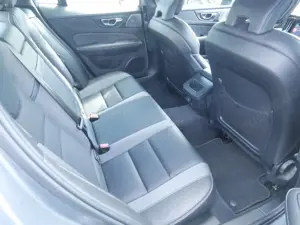 Volvo S60 B5 Plus PDC SHZ KAMERA NAVI BW ACC LED Bild 4