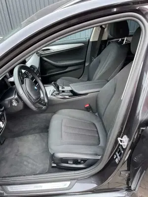 BMW 520 520d Touring Aut., AHK, 4ZK Bild 4