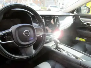 Volvo S90 D5 Aut AWD Momentum Pro Navi/RFK/SHZ/Leder/L Bild 5