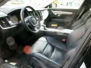 Volvo S90 D5 Aut AWD Momentum Pro Navi/RFK/SHZ/Leder/L Bild 4