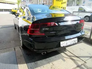 Volvo S90 D5 Aut AWD Momentum Pro Navi/RFK/SHZ/Leder/L Bild 3