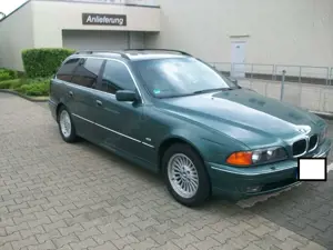 BMW 528 528i touring