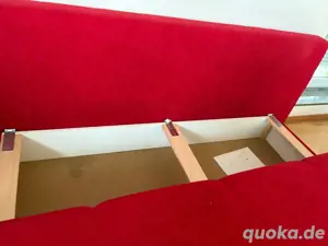Rotes Sofa mit Bettkasten Bild 2