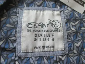 NEU m.E.Flower Power Blumen Blümchen Puffärmel Kurzarm Bluse ESPRIT Gr.34-36  XS-S jeans- rauch blau Bild 5