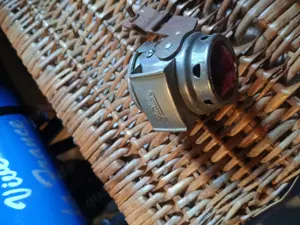 Oldtimer Monet goyon Automouche 147 CC BJ 22  Bild 6