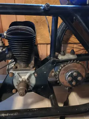 Oldtimer Monet goyon Automouche 147 CC BJ 22  Bild 7