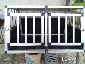 Hundebox für kleine bis mittelgroße Hunde