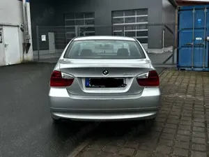 BMW 320 320i Bild 4