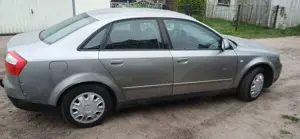 Audi A4 A4 1.6 Bild 4