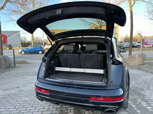 Audi Q7 4.2 TDI quattro *V12 PAKET* 3x S line 7-Sitze Bild 4