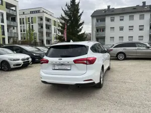 Ford Focus Turnier CoolConnect Aut. ACC+KAMERA+TOTWINKEL+1.H Bild 5