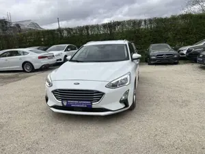 Ford Focus Turnier CoolConnect Aut. ACC+KAMERA+TOTWINKEL+1.H Bild 2