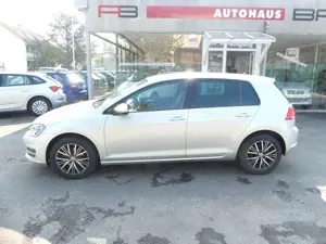 Volkswagen Golf VII Lim. Allstar BMT