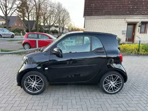 smart forTwo Brabus Xclusive 109PS-LED-NAVI-KAM-JBL Bild 4