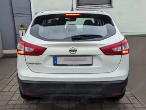 Nissan Qashqai Qashqai 1.2 DIG-T N-Connecta Bild 3